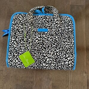 NWT Vera Bradley Camocat Travel Hanging Organizer Animal Print Vacation Toiletry